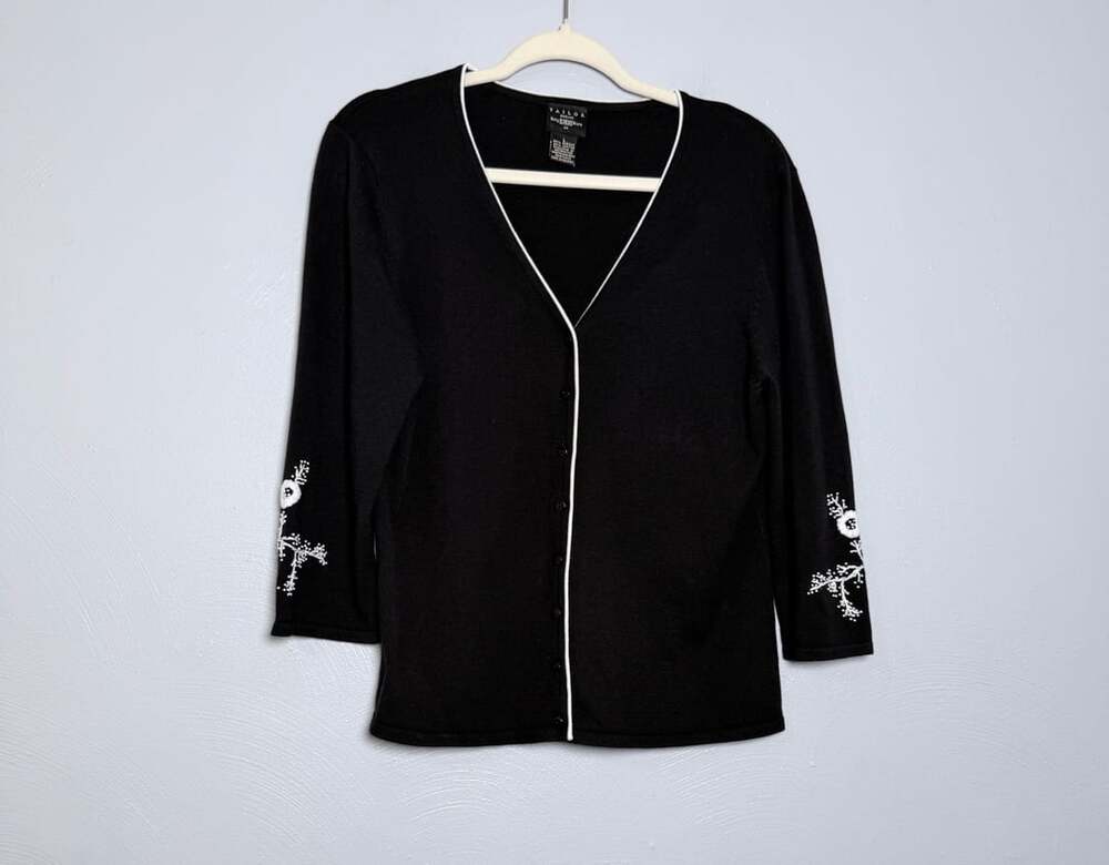B.Moss Cardigan Size L Black White Trim Floral Embroidered
